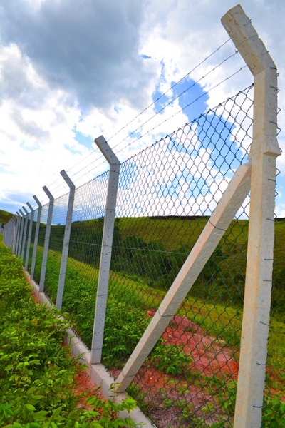 alambrado-belgo-plastic- POSTE DE CONCRETO verde-1.jpg